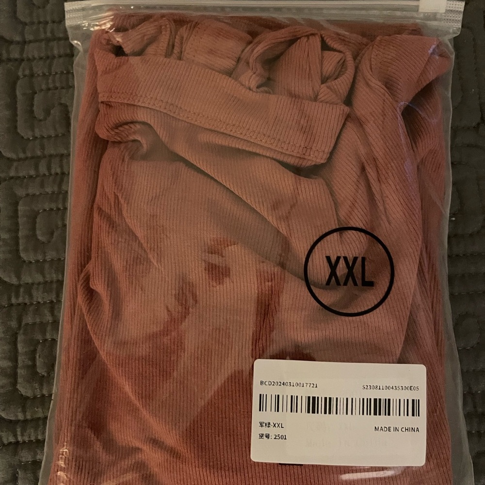 XXL Ribbed Pink Top - Picture 9 of 9